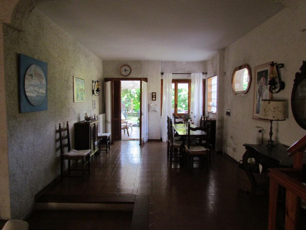 La Bouganville Formia Exterior foto